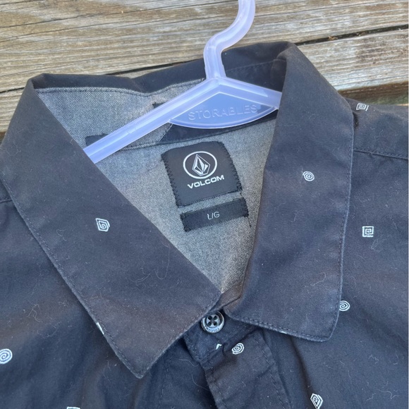 Volcom button-down - Picture 3 of 3